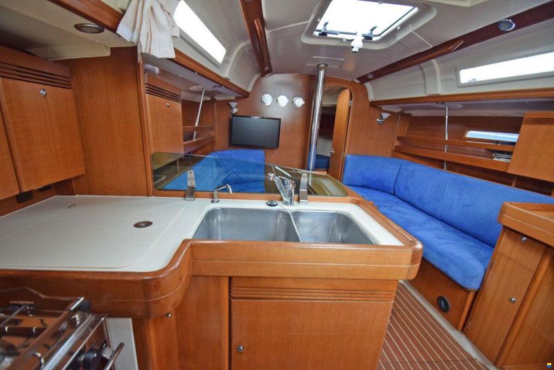 Dufour 34 Performance