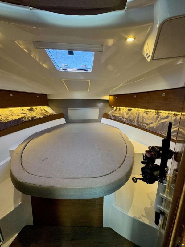 Jeanneau Merry Fisher 895