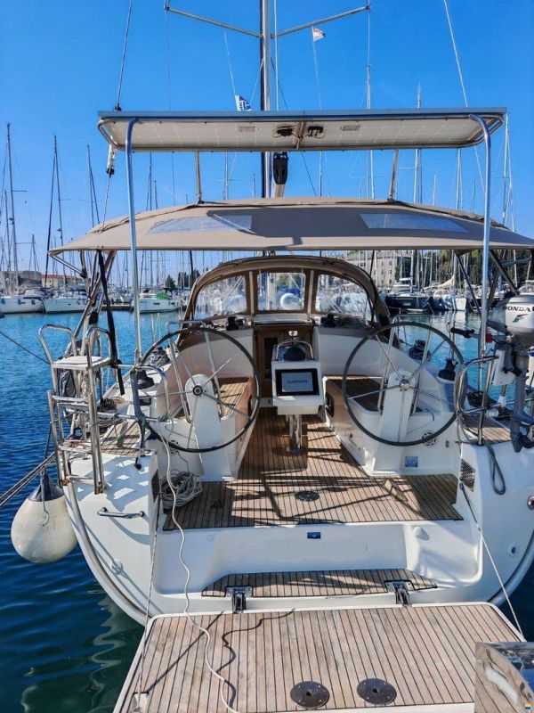 Bavaria Cruiser 37 / New Engine