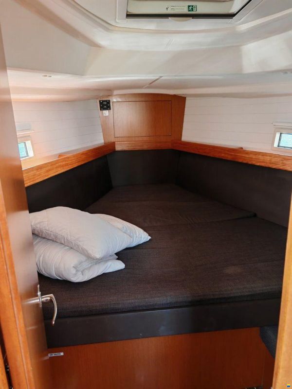 Bavaria Cruiser 37 / New Engine