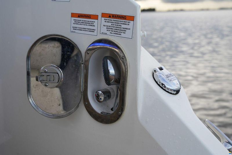 Sea Ray Sundancer 290