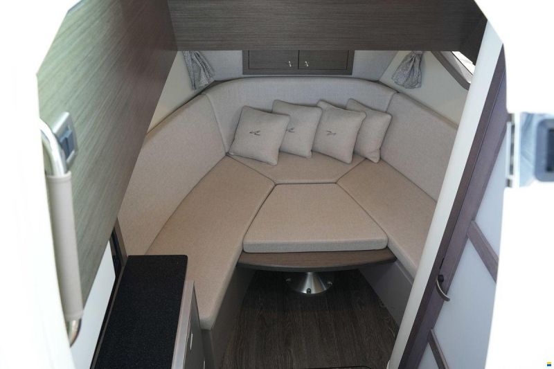 Sea Ray Sundancer 290