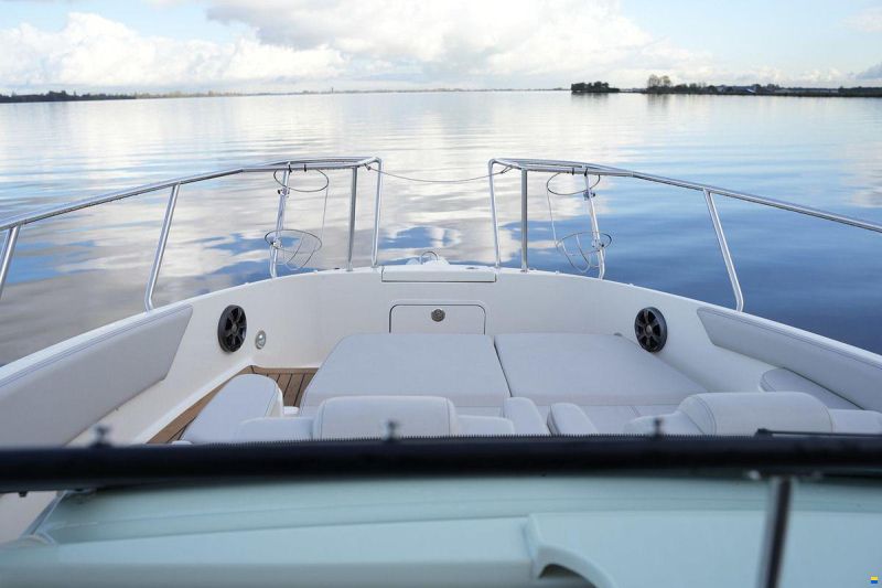 Sea Ray Sundancer 290