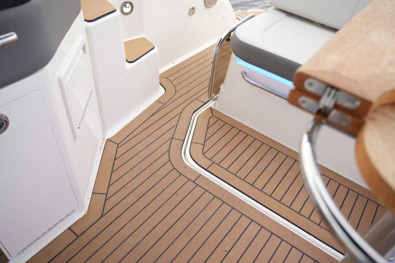 Sea Ray Sundancer 290