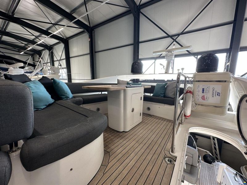 Sunseeker Manhattan 52