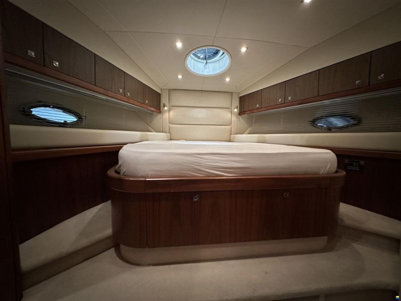 Sunseeker Manhattan 52
