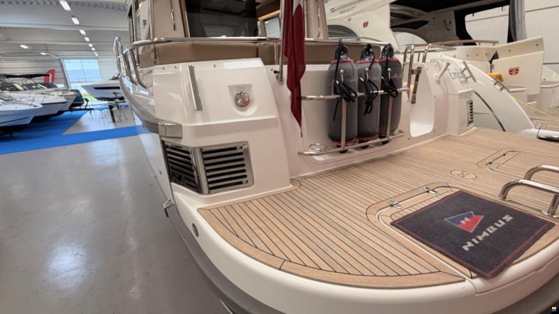 Nimbus 365 Coupe
