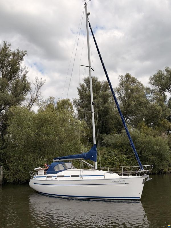 Bavaria 32