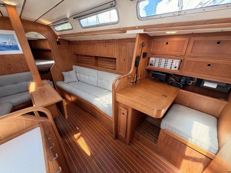 Granada 375