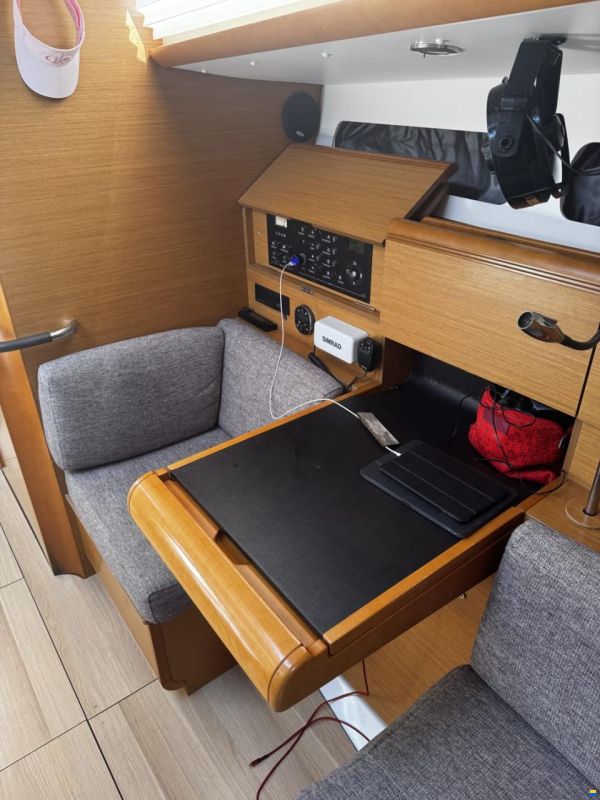 Jeanneau 409