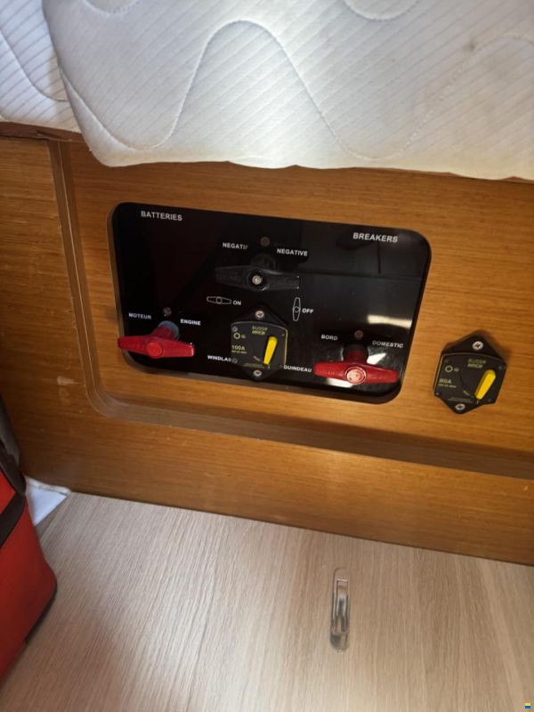 Jeanneau 409