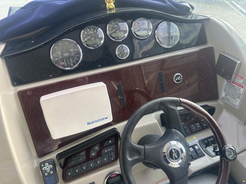 Sea Ray 325 SUNDANCER