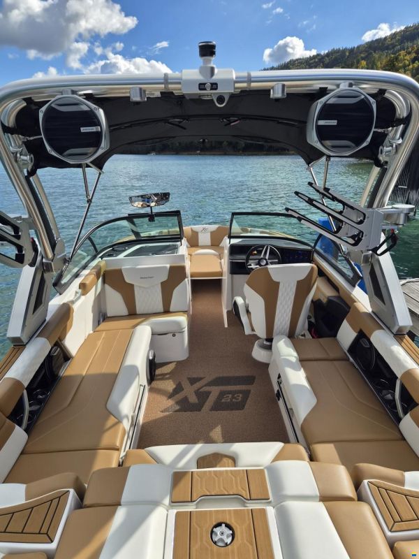 MasterCraft XT23