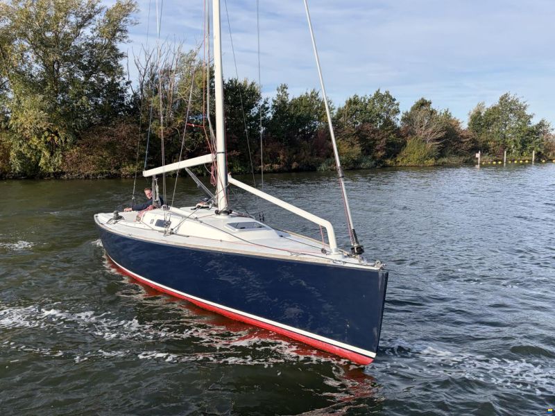 J Europe J/100