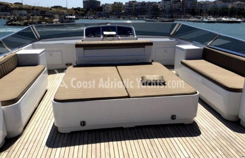 Navar Cantieri P22 Fly