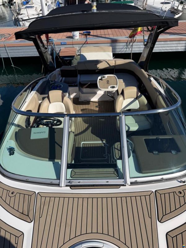 Regal 2550