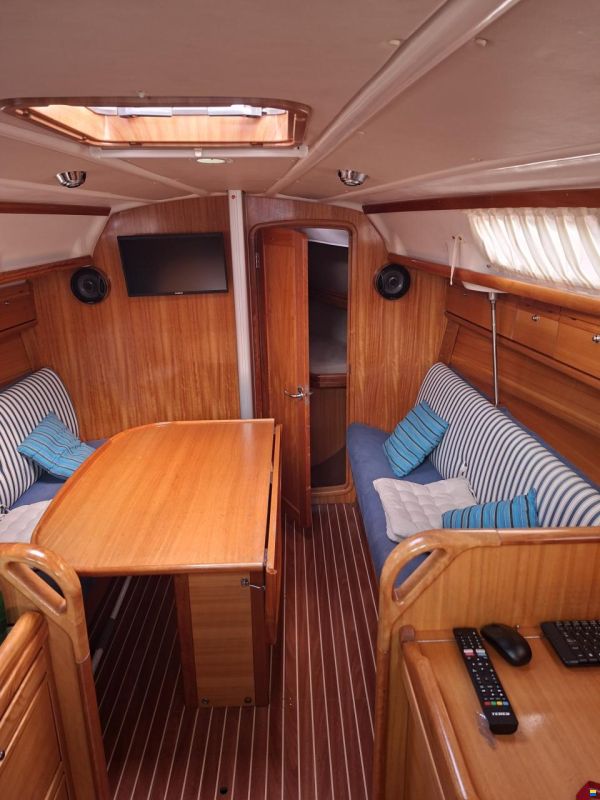Bavaria Cruiser 30