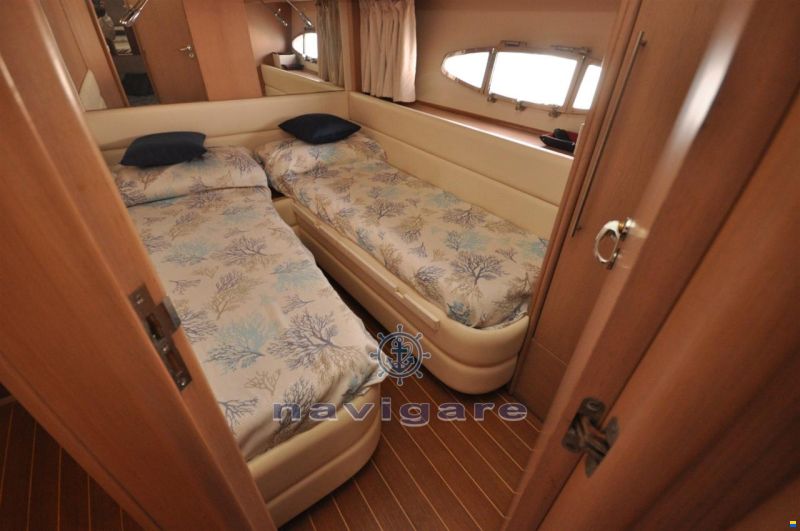 Cayman Yachts 58 WA