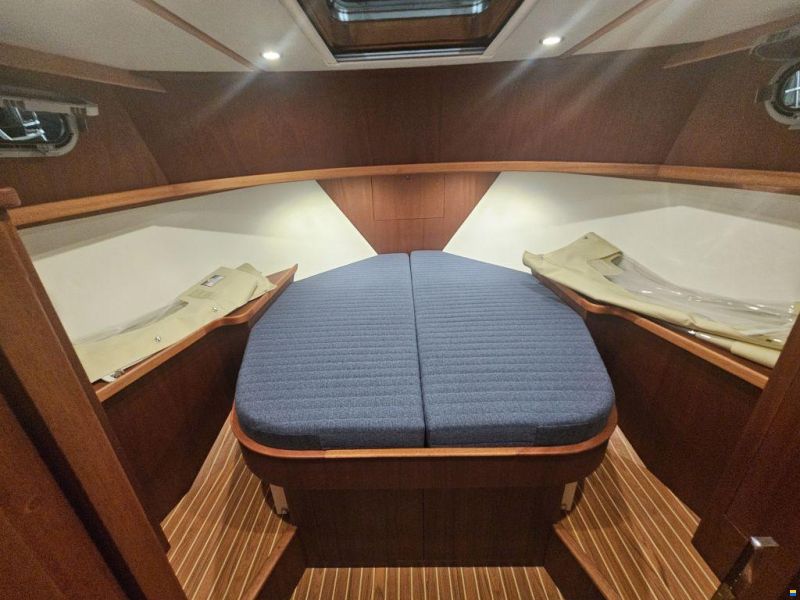 Brandsma Luna 34