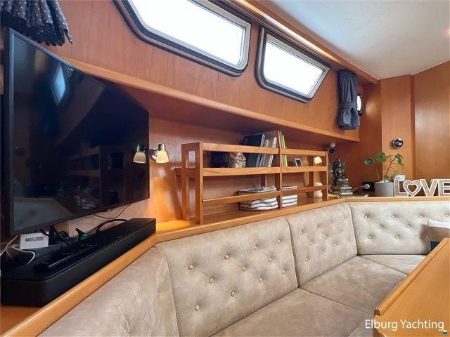 VDL Pilot 50 - Open Kuip