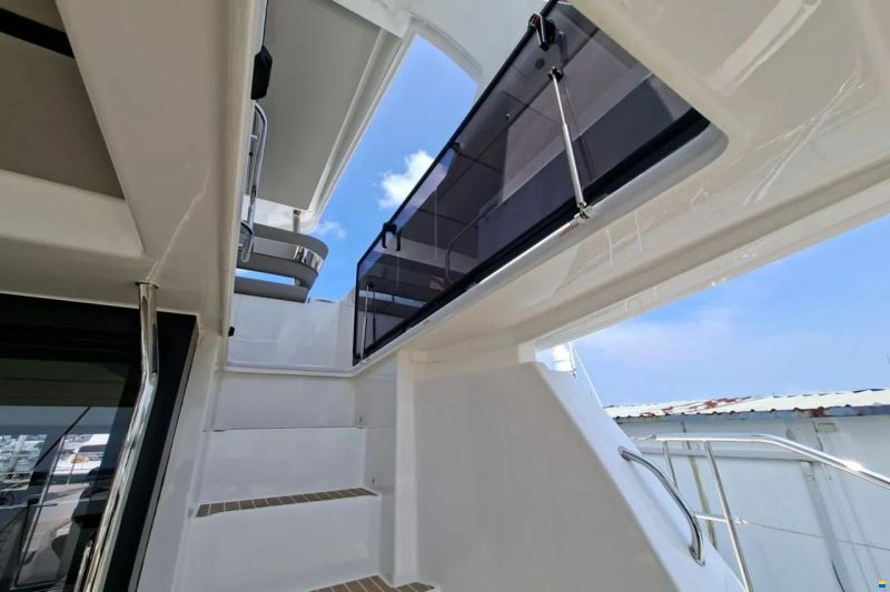 Leopard 53 Powercat