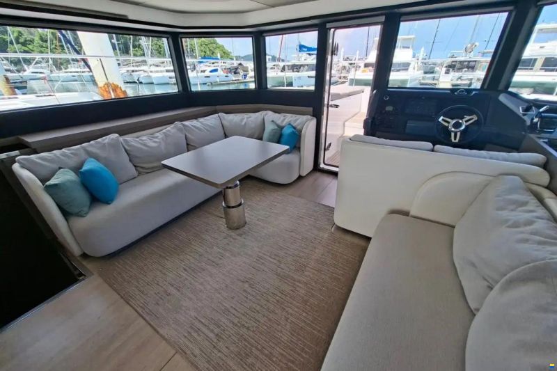 Leopard 53 Powercat