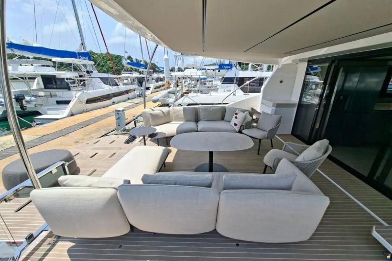 Leopard 53 Powercat