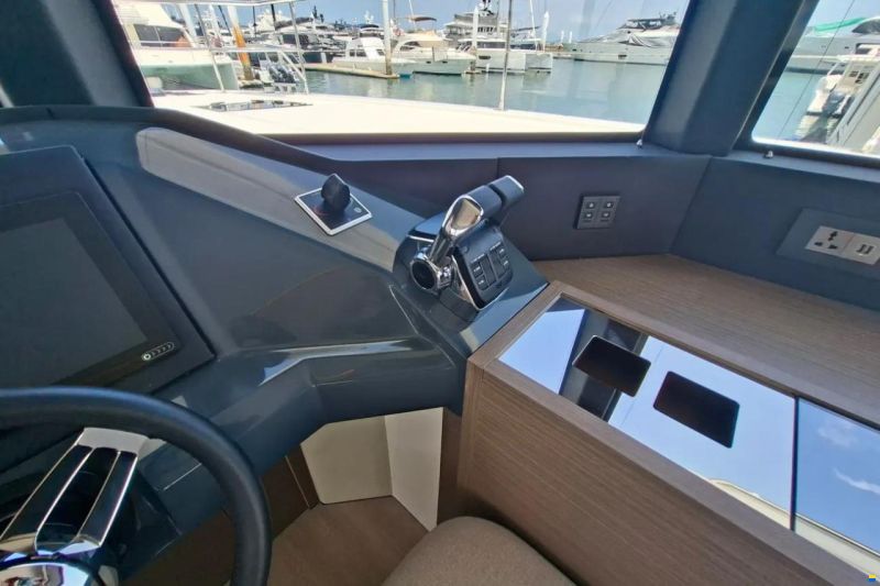 Leopard 53 Powercat