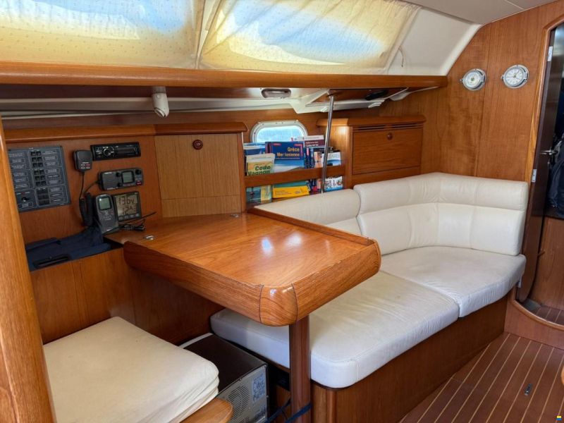 Jeanneau Sun Odyssey 37 Legend