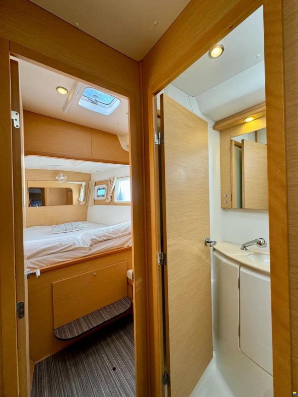 Lagoon 440