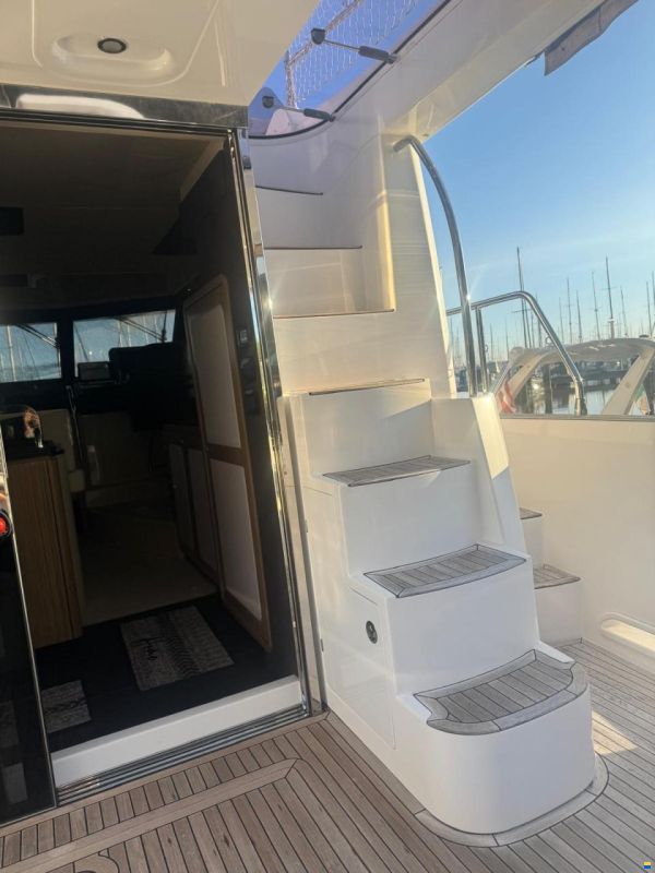 Azimut Magellano 43