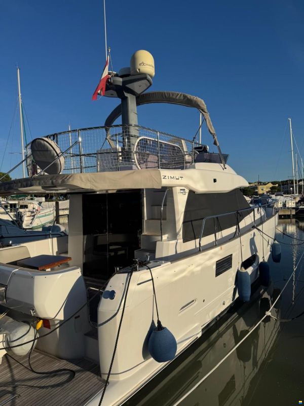 Azimut Magellano 43
