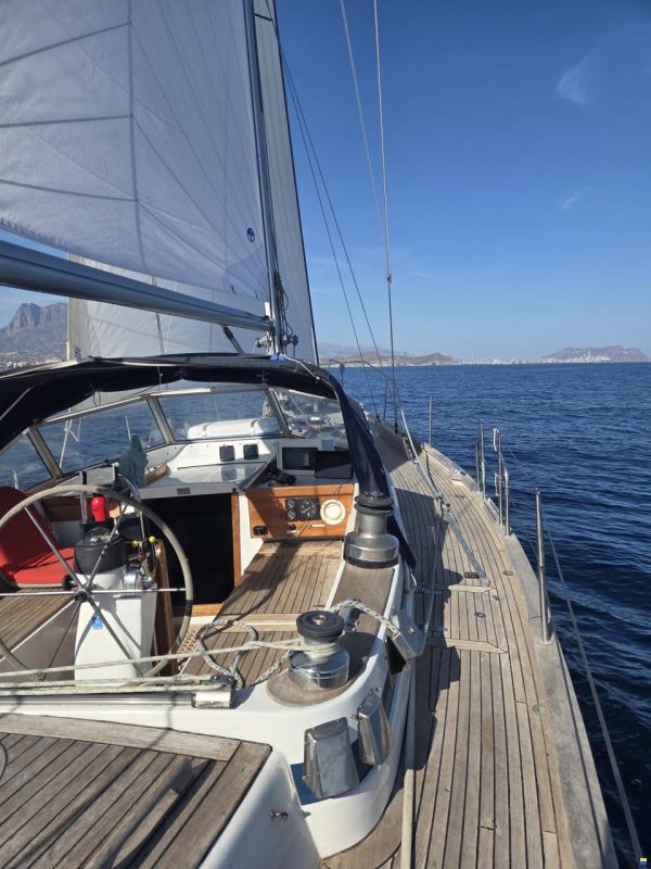 Hallberg-Rassy 382