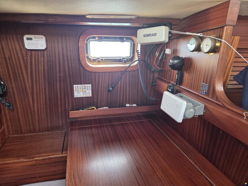Hallberg-Rassy 382