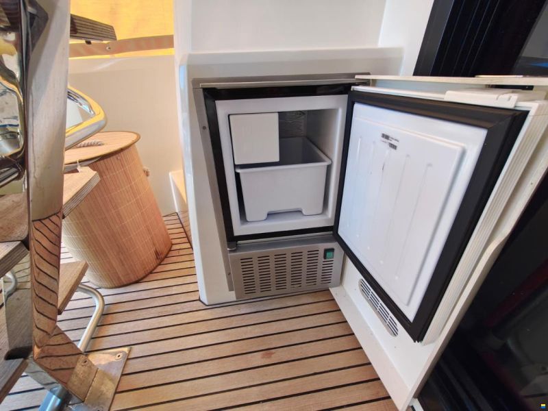 Prestige 460