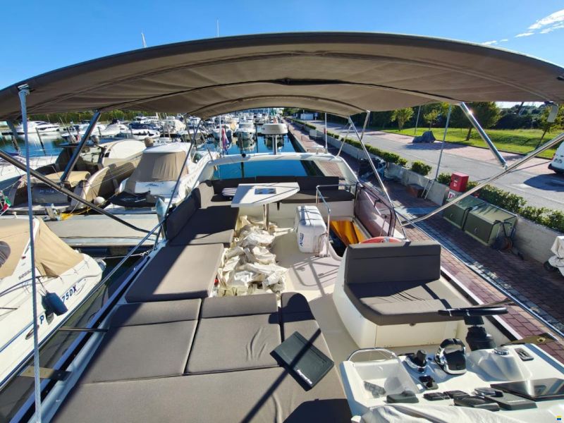 Prestige 460