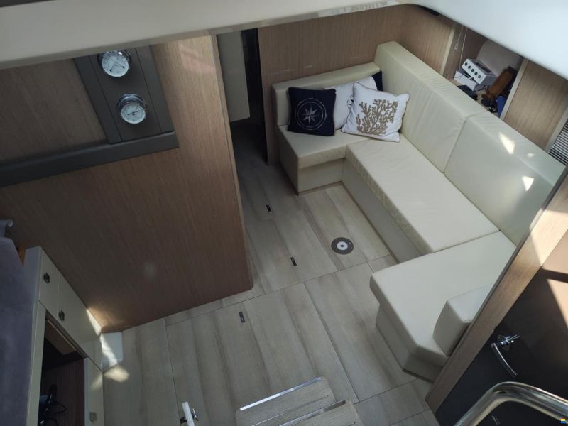 Cranchi M 44 HT