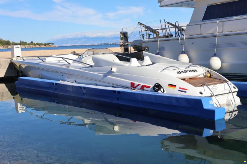 Sunseeker XS 2000