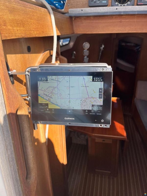Hanse 331