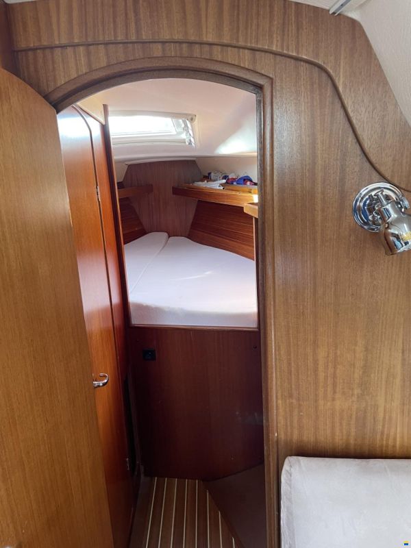 Hanse 331