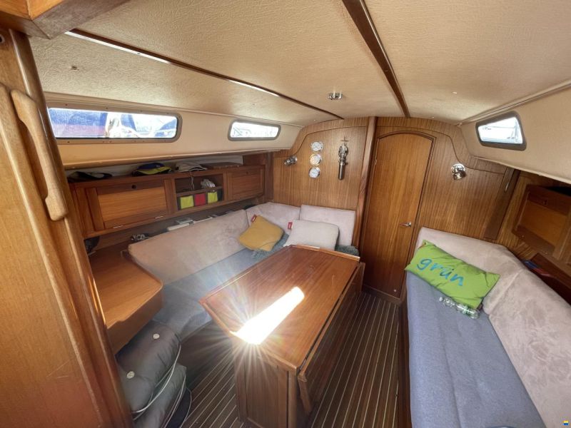 Hanse 331