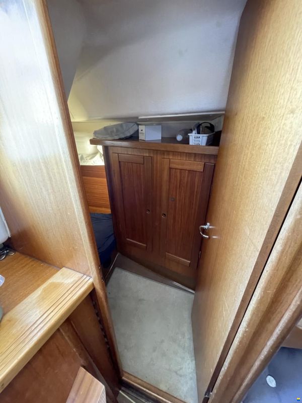 Hanse 331