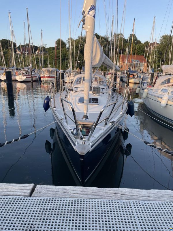 Hanse 331