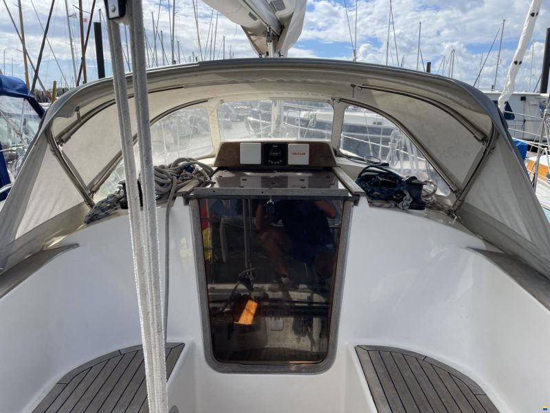 Hanse 331