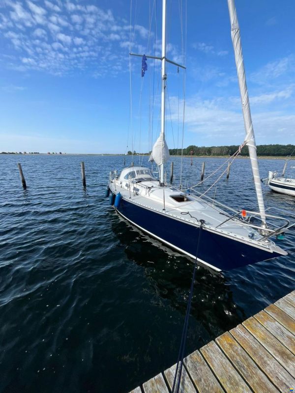 Hanse 331