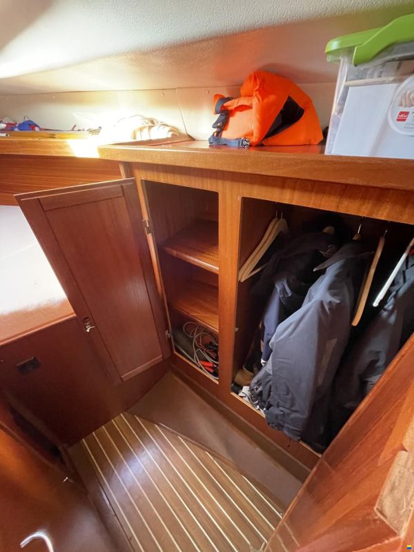 Hanse 331