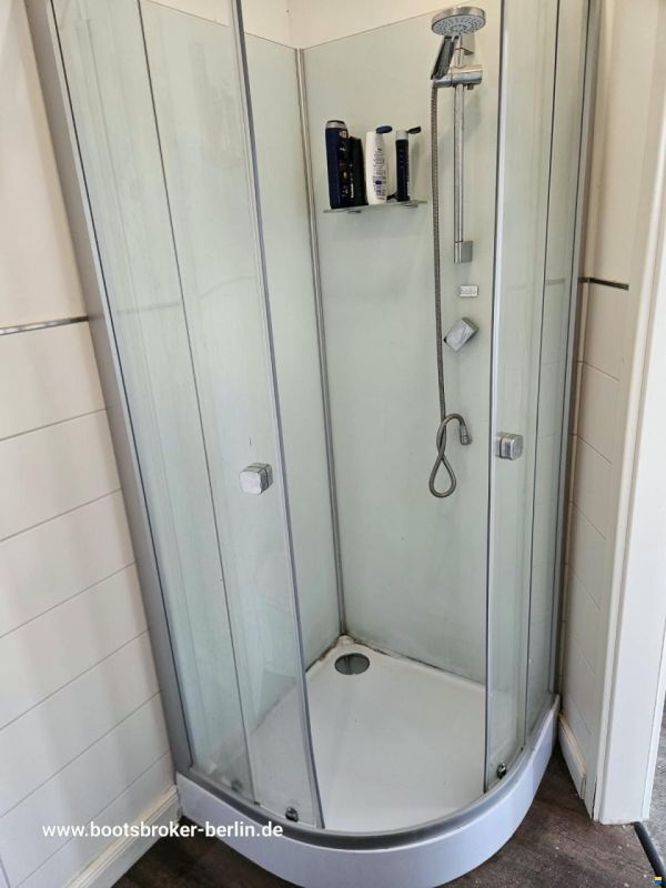 Floating Home Gabriella HBO 103