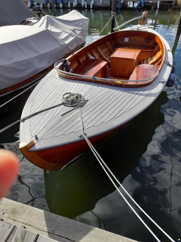 Tuckerboot
