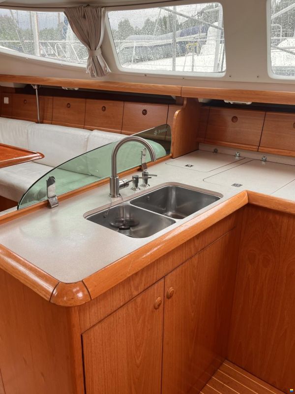 Jeanneau Sun Odyssey 43 DS
