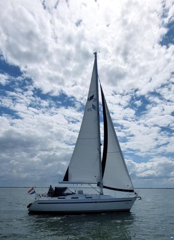 Bavaria 35 Holiday